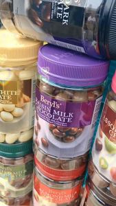 Beryls Chocolate Bittersweet Almond 400 g. อ่านรายละเอียดก่อนสั่ง /Read details before BBF 14/03/26