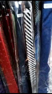 Dasi Kantor Motif Pria & Wanita: Aksesoris Pakaian yang Tepat