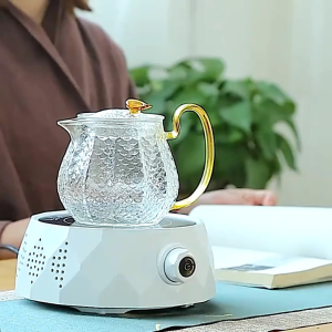 Teko Kaca Tahan Panas Api dengan Saringan Kaca Kapasitas 500ml / Teko Kaca Elegan Bahan Kaca Tahan Api