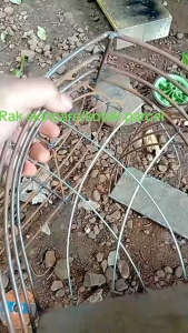 Rak Skincare & Tempat Parcel: Organisasi Perawatan Kulit yang Efektif