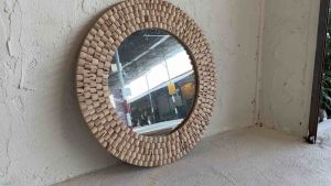 กระจกติดผนัง กรอบกระจก ทำจากแท่งไม้ ไม้ยูคาลิปตัส สีธรรมชาติ แต่งผนัง ทรงกลม มินิมอล งานทำมือ 90x90x3cm Eucalyptus wood chunk Round Wall Mirror