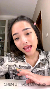 OiMiO Volumizing [Black] Mascara Pink