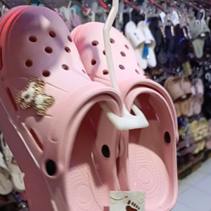 samdal selop bapau atau baim wanita model terbaru