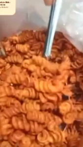 Aneka Cemilan 250 Gram Pedas Enak Gurih Dua Putri Bisa Cod Makaroni Seblak Basreng Keripik Molring