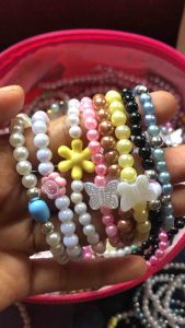 Gelang Mutiara 5 Pcs Warna Random Love Kupu-Kupu Wanita Dewasa Elegan