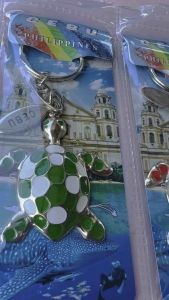 Multi Colour Metallic Turtle Keychain: A Compact & Stylish Accessory