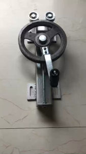 Tay quay mái bạt xếp - Mái hiên - Mái trượt có tăng cáp - Loại có bát gắn tường