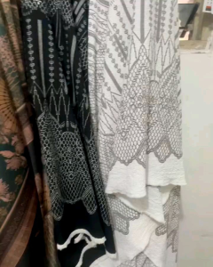 Kain Crincle|Kain Motif|Motif Mikha|MotifEtnic|Crincle|Dasar Kain| Dasar Gamis|Kain Meteran|Dasar Kain|Bahan Bermotif|Motif Mewah|Bahan Atasan|Bahan Seragaman|Bahan Crincle | Motif Etnic| Motif Kekinian | motif unik | Seragaman Keluarga|Couple