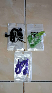 Earphone Super Bass Suara Kencang Kabel Anti Kusut