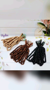 TASBIH KAYU ISI 33 PCS DAN 99 PCS SOUVENIR HAJI DAN UMROH BISA UNTUK DIBAWA TRAVEL DAN DIPAKAI SEGALA UMUR ANAK REMAJA HINGGA DEWASA BAIK LAKI LAKI PRIA MAUPUN PEREMPUAN WANITA MUTIARA PREMIUM