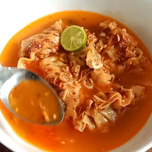 Pangsit Kuah  Chili Oil /Wonton Ayam Sambal Chili Oil