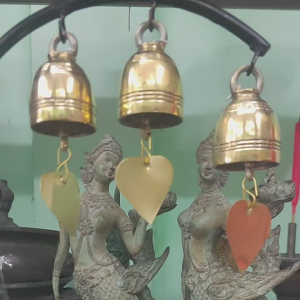 กระดิ่ง กระดิ่งลม กระดิ่งใบโพธิ์ ทองเหลือง ปากกว้าง 4 ซม.