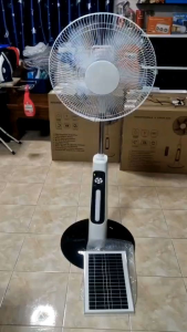 พัดลมโซล่าเซลล์ มีรีโมท 🔥พร้อมส่ง🔥พัดลมโซล่าเซลล์ พัดลม 16 - 18 นิ้ว พัดลมตั้งโต๊ะ solar พัดลมตั้งพื้น พร้อมแผงโซล่าเซลส์ หลอดไฟ LED 2 หลอด