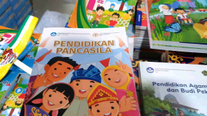 KELAS 4 PAKETAN ISI 6 BUKU SEKOLAH DASAR