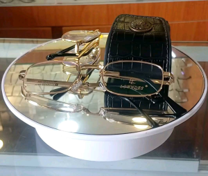 Kính lão kính viễnkính đọc sách xem điện thoại đi đường gọng  titan gấp gọn  tròng kính chống ánh sáng xanh