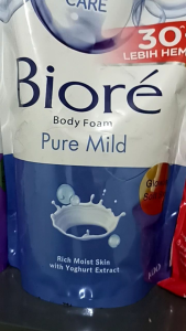 Biore body foam 800ml Sabun Mandi Cair Kulit Lebih Cerah