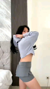 Atasan Crop Jacket Hoodie untuk Senam Gym Fitness Zumba wanita