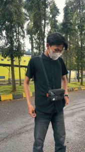 Tas Mini Sling Bag ALBT.INC: Tas Kompak untuk Perjalanan & Hanging Wallet untuk HP