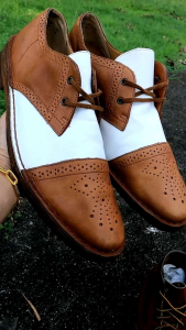 ส่งฟรี 9Us 27cm รองเท้า Clarks Vintage Saddle Shoes Brogue Oxford Pre-owned Authentic