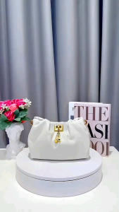 Tas Selempang Wanita JIMS HONEY: Desain Kasual dan Stylish