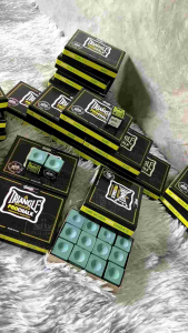 ชอล์คฝนหัวคิว ชอล์คไทรแองเกิ้ล Triangle แท้ USA. กล่องดำ เนื้อชอล์คสีเขียวเข้ม แบ่งขาย 1 ก้อน