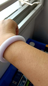 Jade bangle 60.7mm sg can view and try 缅甸天然翡翠手镯A货