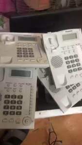 Máy điện thoại để bàntreo tường Panasonic KX-TS880