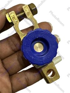 ขั้วแบตเตอรี่อัตโนมัติ ขั้วแบตเตอรี่ ขั้วตัดไฟ แบตเตอรี่รถยนต์ ขั้วแบตเตอรี่แบบมีสวิทช์ตัดไฟ สวิทช์ตัดไฟแบตเตอรี่ สวิทช์ป้องกัน ขั้วแบตเตอรี่แบบมีสวิทช์ตัดไฟ ใช้ต่อขั้วลบ ห้ามต่อขั้วบวก ปิดเปิดโดยไม่ต้องถอดขั้วแบตเตอรี่ ป้องกันแบตหมด จากไฟรั่ว 15-17มม