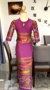 ชุดเข้าเซ็ทผ้าฝ้ายลายน้ำไหลอัดกาว เสื้อผ้าไทย