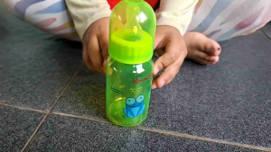 BOTOL SUSU BAYI FEEDING BOTTLE REGULAR NECK TANPA GAGANG KINAWA BABY 125 ML 6 VARIAN WARNA BPA FREE
