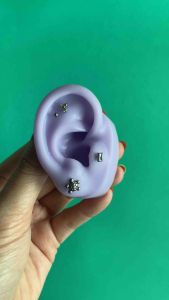 Happy Turtle Flatback Earring (1ชิ้น) - เสื้อเอซอร์หน้าที่จุดหมดพร้อม (1 ชิ้น)