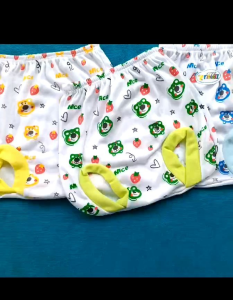 Celana Kodok untuk Bayi: Celana Popok Bayi Baru Lahir