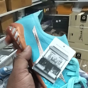 รองเท้าสตั้ด งานหนังวัวแท้ พร้อมจัดส่งมีไซส์38-45 กู้เวลาเดินทาง 2-3วันถึงหน้าบ้าน พร้อมกล่องสวยๆ เลย บริการเก็บเงินปลายทางจาก Lazada 📸รับประกันตรงปก 100%"