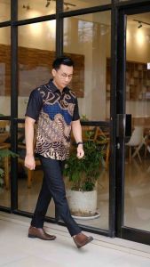 Kemeja Batik Pria Slimfit Premium Motif Samanta Bahan Katun Lapis Furing