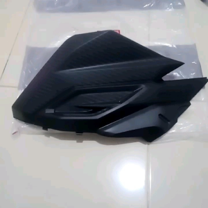 cover body side cover sambungan bodi tengah sebelah kiri vario 125 esp k60 led vario 150 esp k59 led original honda 83620K59A10ZB