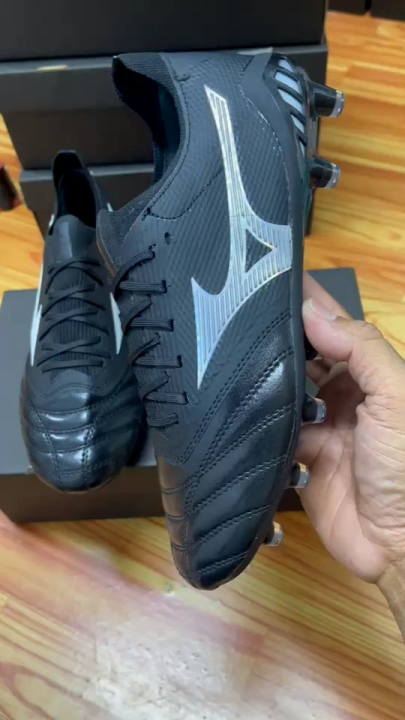 รองเท้าฟุตบอล Mizuno MORELIA NEO III Japan 
สตั๊ดหนังแท้ ใส่ไม่พอดีเปลี่ยนไซส์ได้
สินค้าใช้เวลาเดินทาง 2-3 วัน มีเก็บเงินปลายทางได้
