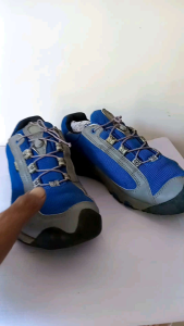 Sepatu Tracking TREKSTA: Pilihan Terbaik untuk Aktivitas Outdoor