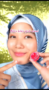 Lip Care SR12 Pelembab Bibir Dan Pencerah atau Pemerah Bibir kering Dan Hitam BPOM