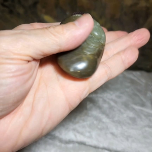 Premium Nephrite good greasiness carved Rat Ancient Chinese Coins Leaf & Ruyi Jade handheld (with certificate) 优质和田玉且末糖青白细腻油润数钱事业有成(老鼠铜钱、树叶、如意)手把件(带证书)