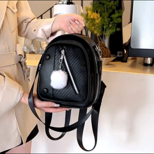Balo Mini Da PU Nữ 21cm – Phong Cách Hàn Quốc Đeo Chéo Hoặc Đeo Vai Kèm Móc Bông – Màu Đen