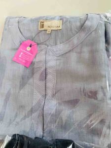 Desain Atasan Elegan: Pilihan Gaya Fashion