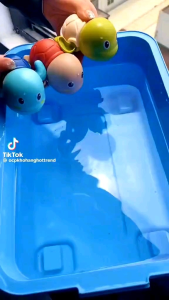 đồ chơi nhà tắm cho bé (1 con mẫu ngẩu nhiên)