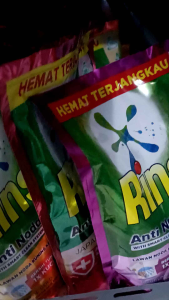 RINSO MOLTO Liquid Detergent Sabun Cuci Cair Kemasan Refill 510ml