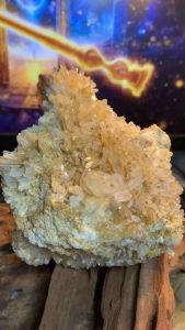 Ồ hoa đá Thạch Anh tinh thể bông hoa lấp lánh đặc biệt năng lượng vũ trụ may mắn thiền định