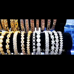 สร้อยข้อมือเพชร จากแบรนด์ Royal Crown แท้100% สร้อยข้อมือเพชร CZ เกรด5A เทียบเท่าเพชรแท้สวยหรูทนทานมีสีเงินทอง&โรสโกลด์จัดส่งพร้อมกล่องครบ