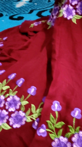 (Bisa bayar ditempat) Mukena Bahan Rayon kain dasar warna maroon Size Dewasa Terusan/Lajuran Motif Bunga Anyelir