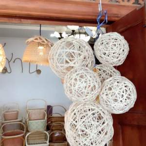 โคมไฟ สุ่มโคมไฟ โคมไฟสาน โคมไฟไม้ไผ่ สวย