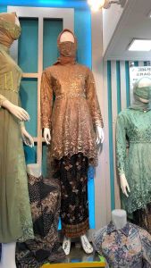 RR Setelan Kebaya Modern Wanita Terbaru // Kebaya Lesti Free Masker Bahan Tulle Bordir // Kebaya Pesta Bisa Seragaman // Kebaya Wisuda // Kebaya Brukat Modern 2022 Model Baru