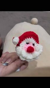 手艺编织圣诞老人锁匙包crochet Santa Claus key chain cover