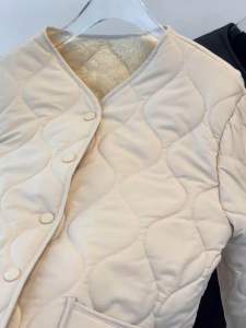 Áo phao chần trám siêu nhẹ Rayin phong cách Hàn Quốc áo khoác bông nữ lót lông cừu dáng rộng nhẹ nhàng ấm áp